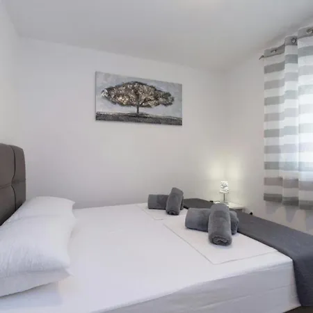 Zrilic With Private Pool Villa Benkovac