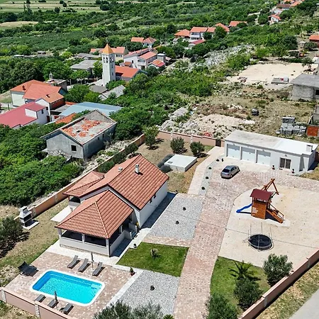 Zrilic With Private Pool