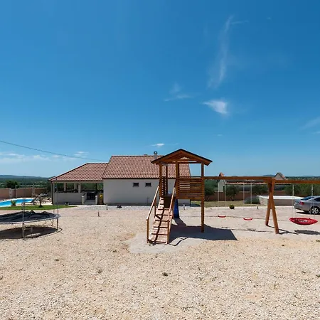 Vila Zrilic With Private Pool *
