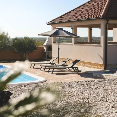 Zrilic With Private Pool Villa *