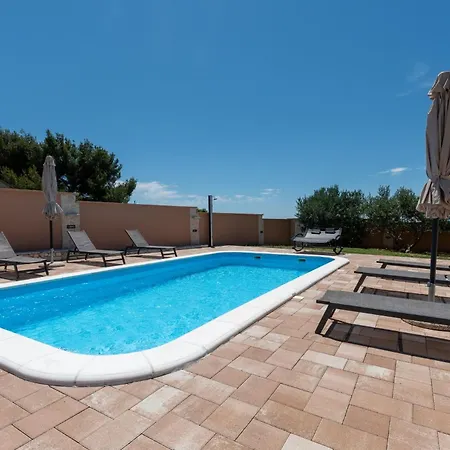 Villa Zrilic With Private Pool *
