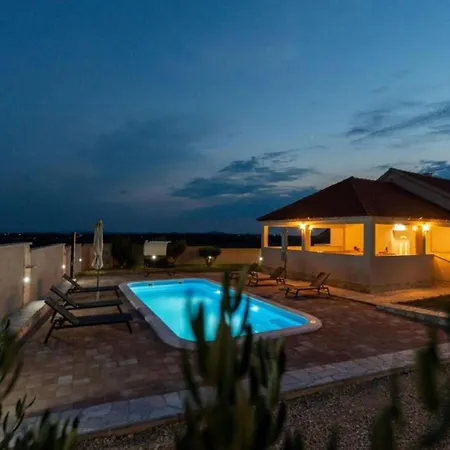 Vila Zrilic With Private Pool